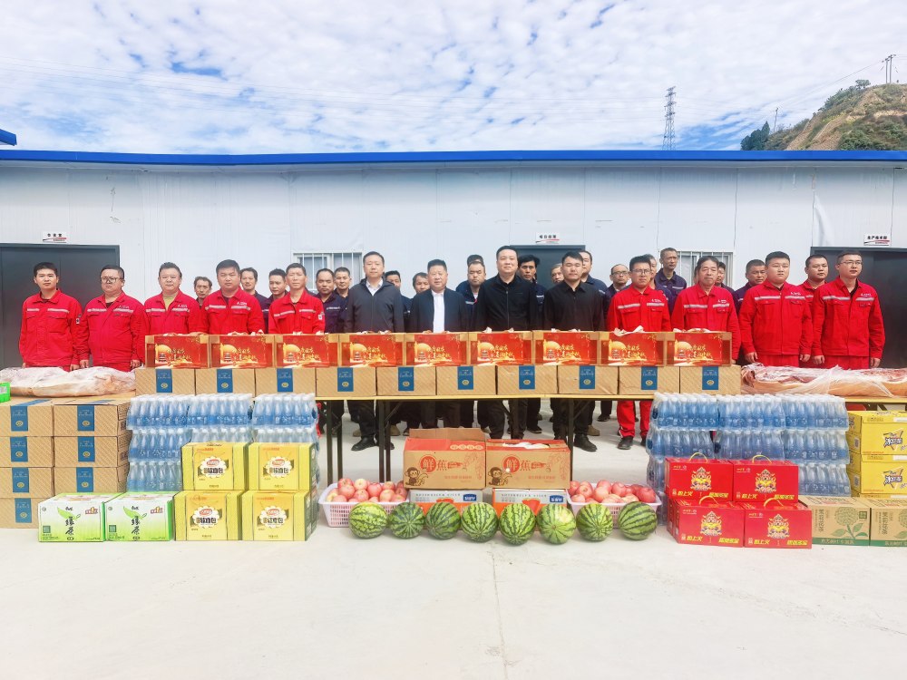 赵敬凯深入澄合矿业山阳煤矿二号回风斜井项目慰问一线职工